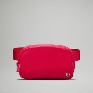 NWT Lululemon Everywhere Belt Bag 1L Lip Gloss